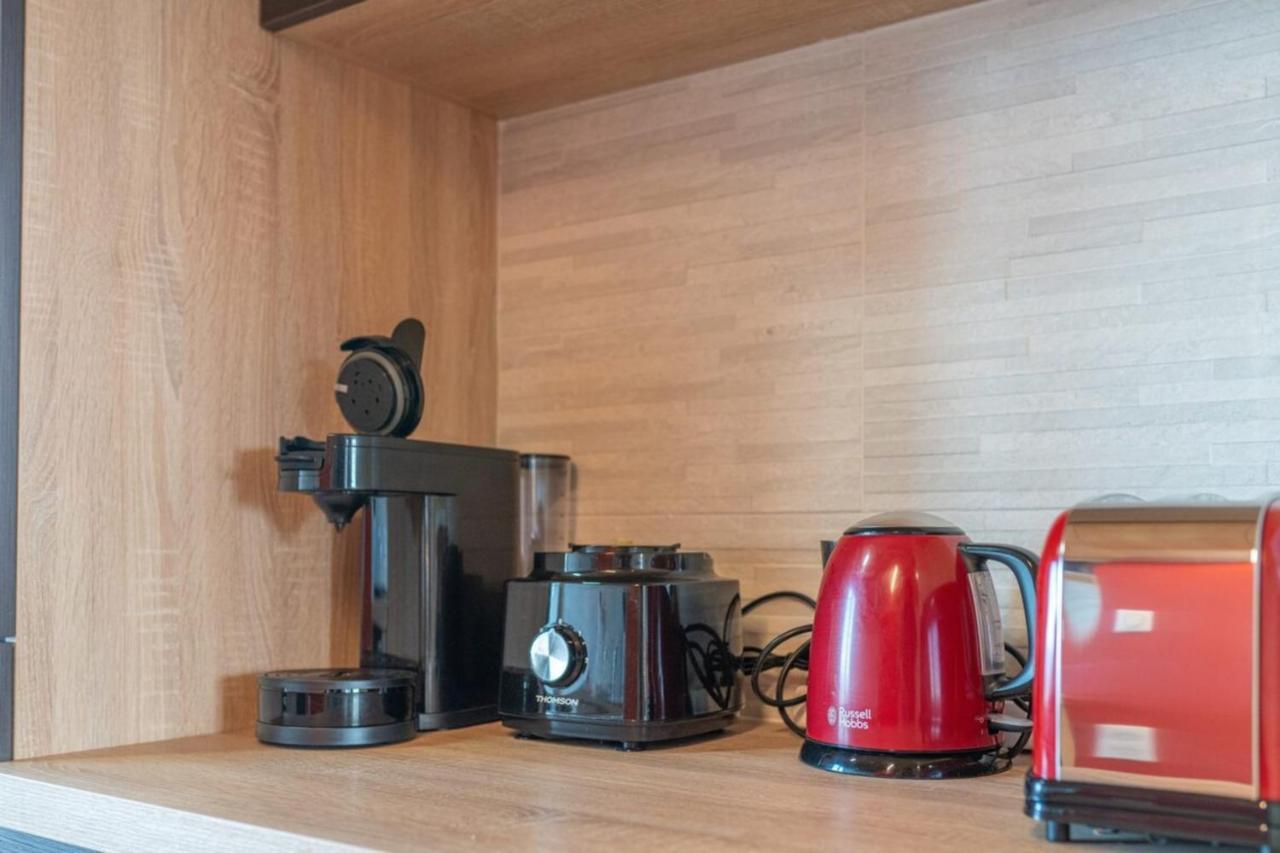 アヌシーFauvettes Furnished Flatアパートメント エクステリア 写真