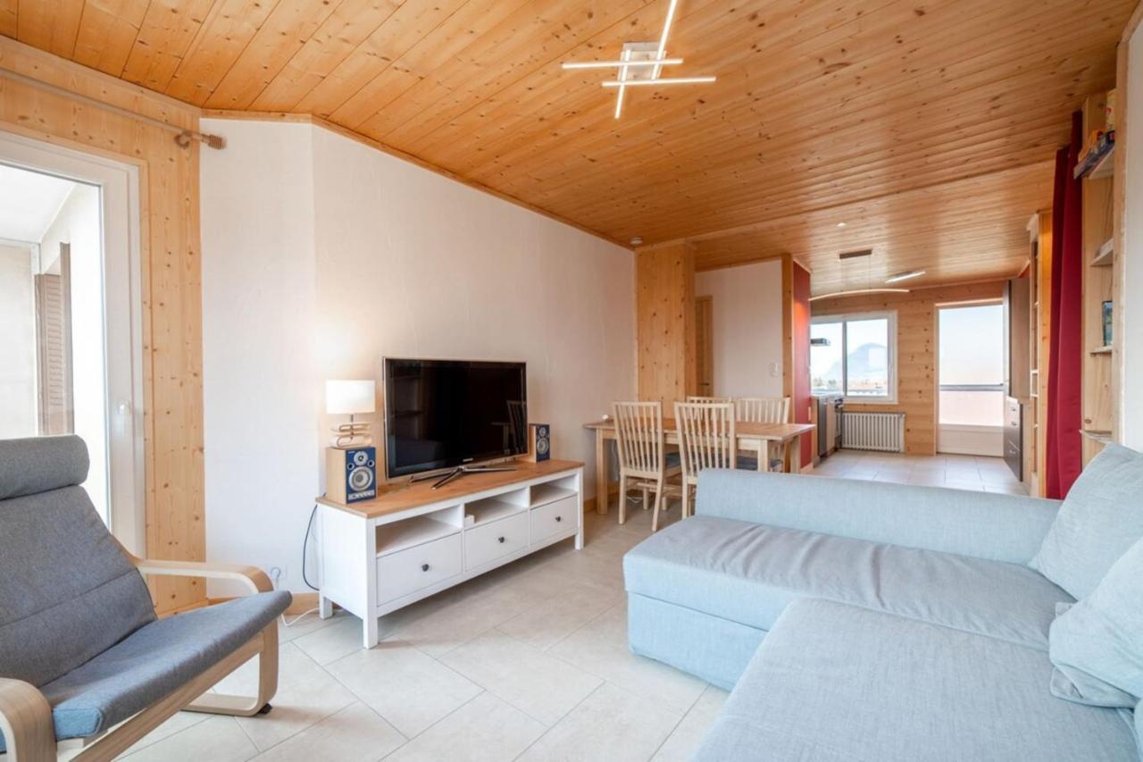 アヌシーFauvettes Furnished Flatアパートメント エクステリア 写真